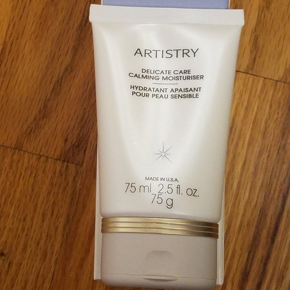 Amway Artistry Delicate Care Calming Moisturiser - Picture 2 of 7